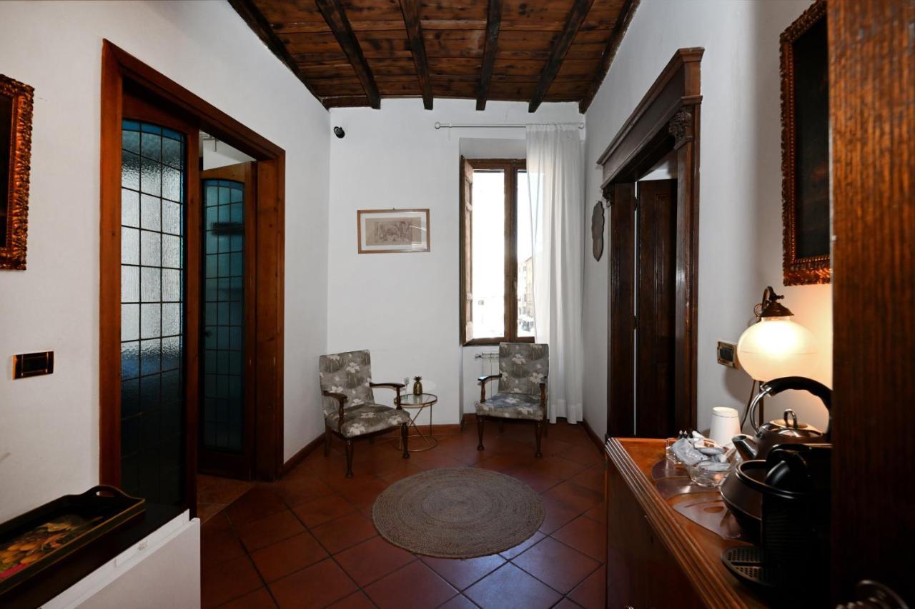 Vicolo Dell'aquila - Residenze Romanae Pensión