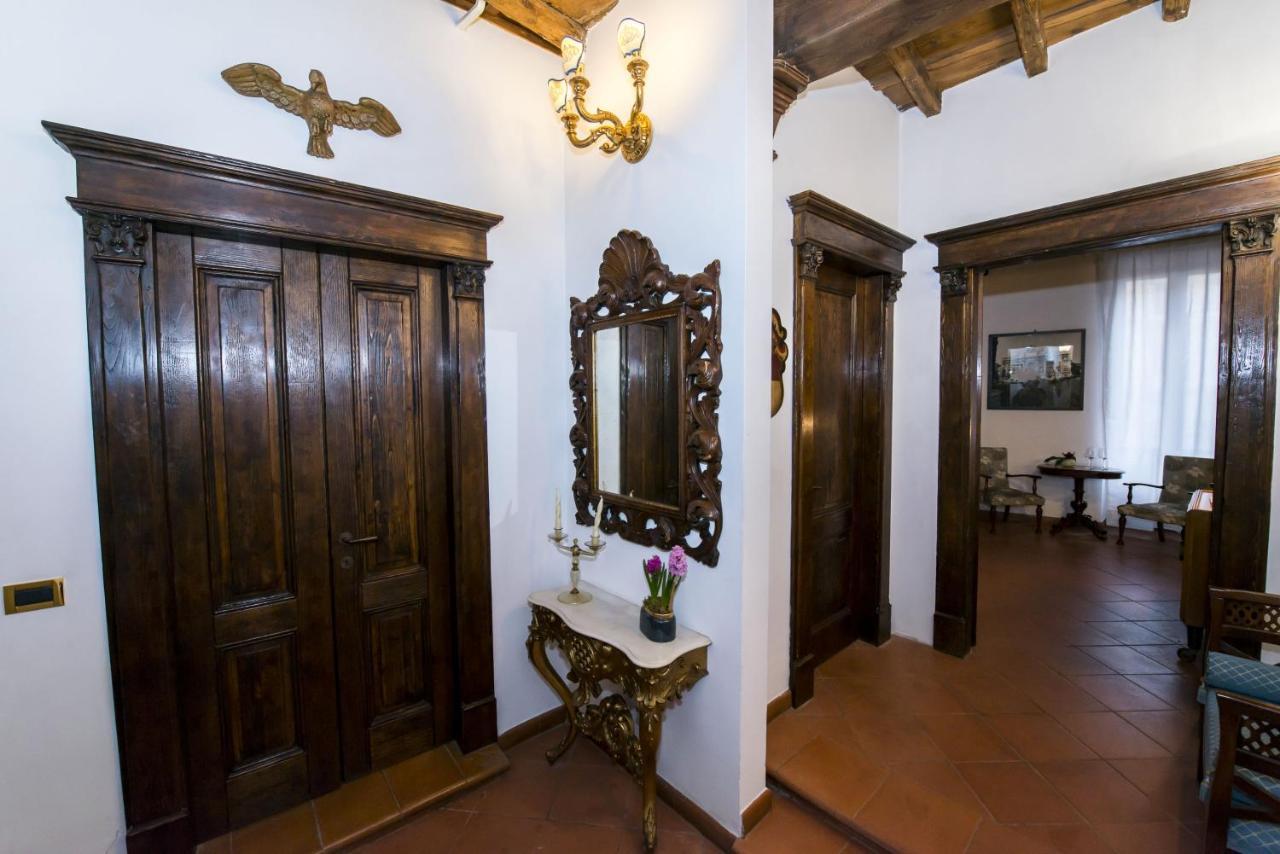 Vicolo Dell'aquila - Residenze Romanae Pensión Roma